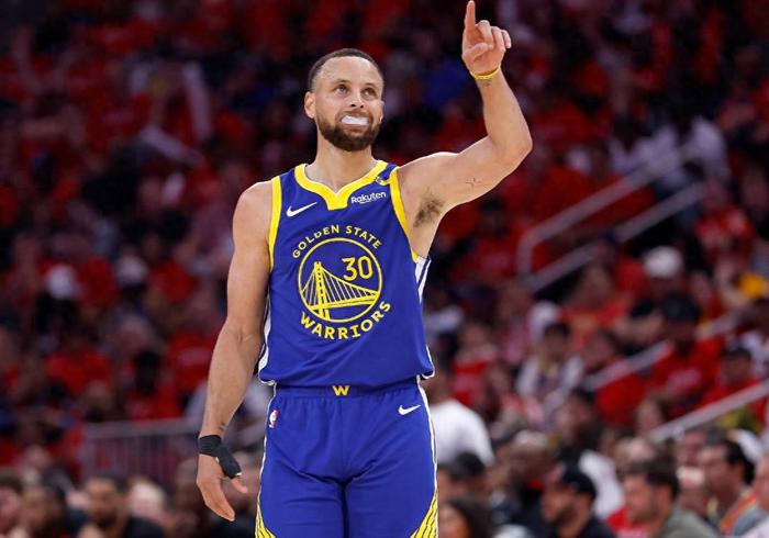 关于库里焦点对战，杜兰特与60激战美国队分钟，领先优势明显胜负难料！的信息智慧体育科技